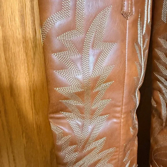 ISNOM Sz 7.5 Women's Brown Faux Leather Tall Cowboy Boots Western NIB - Picture 6 of 9